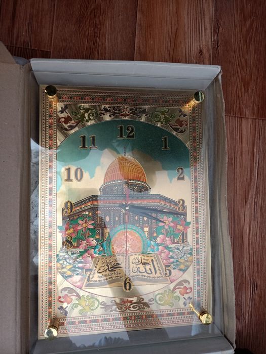 Продам часы на стену