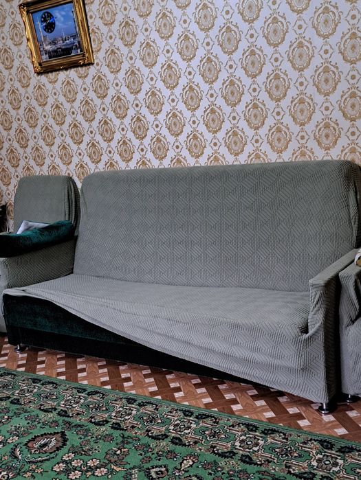 Продам Диван+ 2.кресла