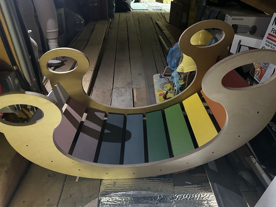 Balansoar din lemn de tip montessori