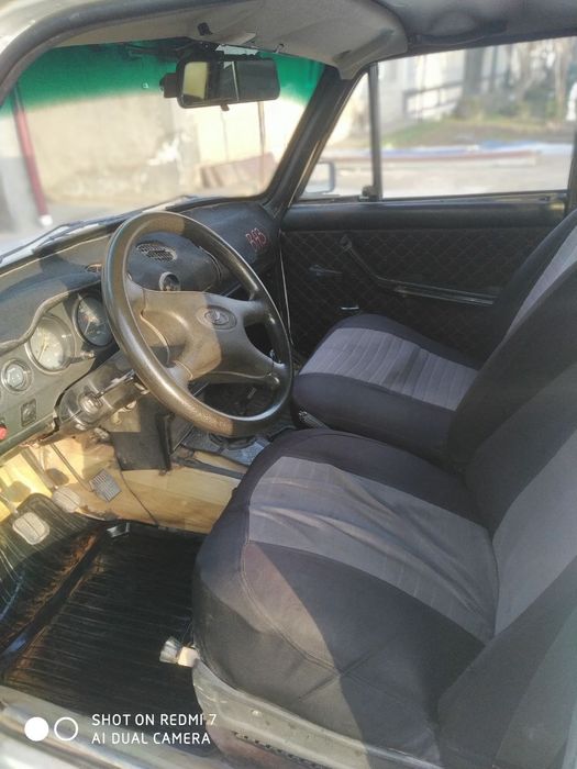 Jiguli 2103 sotiladi gaz/bezin narxi kami yoq