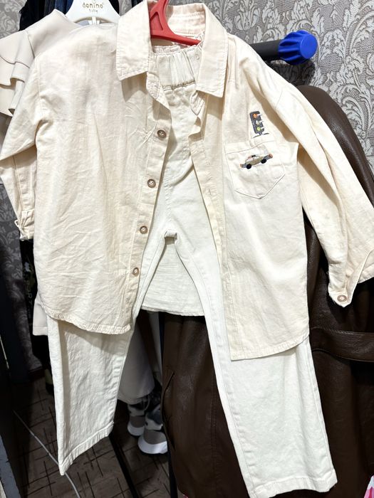 Продам платье Кастюм для девочки и Для мальчика