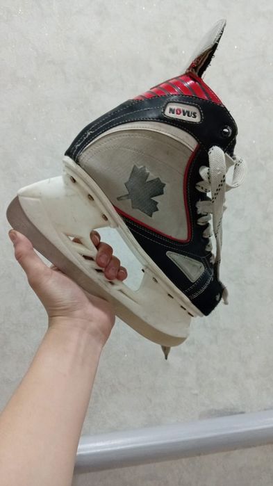 коньки спортивные