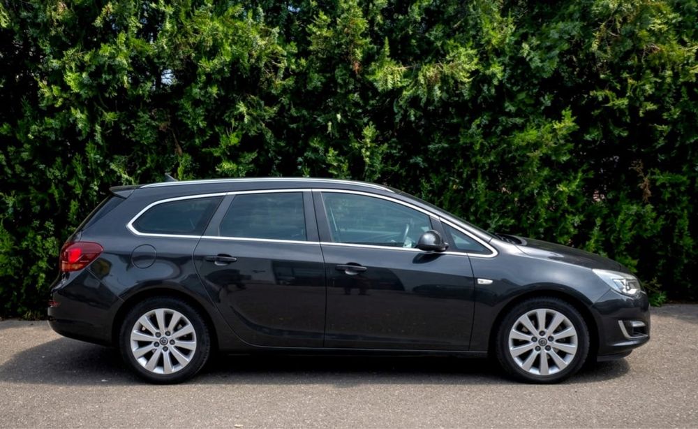 Vând Opel Astra J 2012 1.7 CDTI