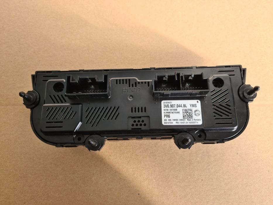Vand Panou Climatronic Skoda Superb III / Superb 3, cod: 3V0.907.044