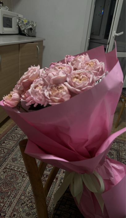 Цветы розово белые