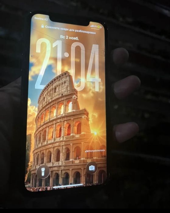 Продам айфон 11 128g