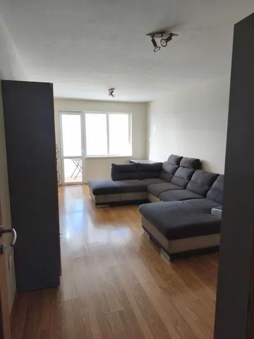 Дава се под наем Тристаен апартамент в Варна, Конфуто - 104 кв.м за 598.23 € - Снимка #2