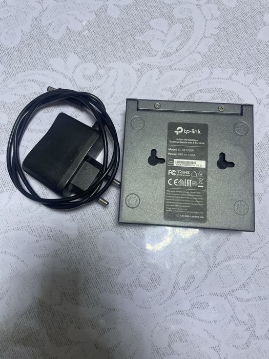 TP-Link PoE коммутатор 5 портов