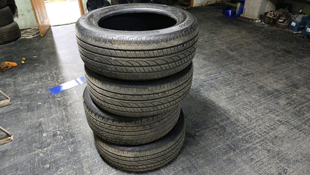 Продам летние резины r21