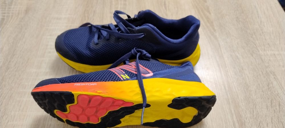 Adidași New Balance
