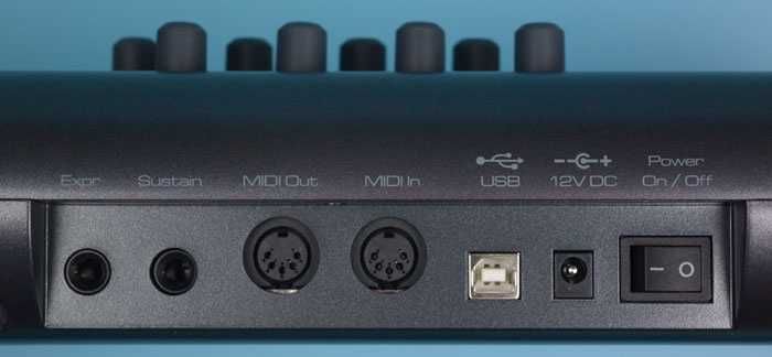 Controller MIDI M-Audio Axiom 25 – Tastatură Semi-Ponderată + Pad-uri