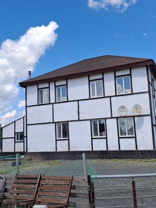 Коттедж в поселке