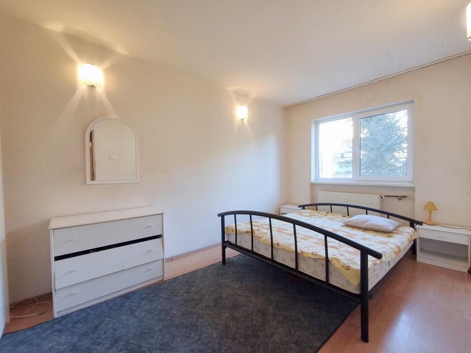 Apartament 2 camere,etaj 2,balcon deschis,Podgoria
