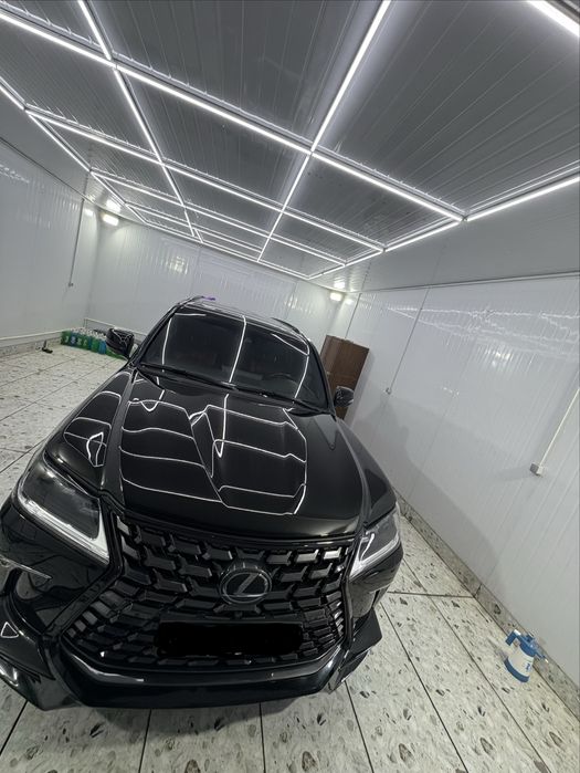 Продам Lexus LX 570 Kuro Black Edition