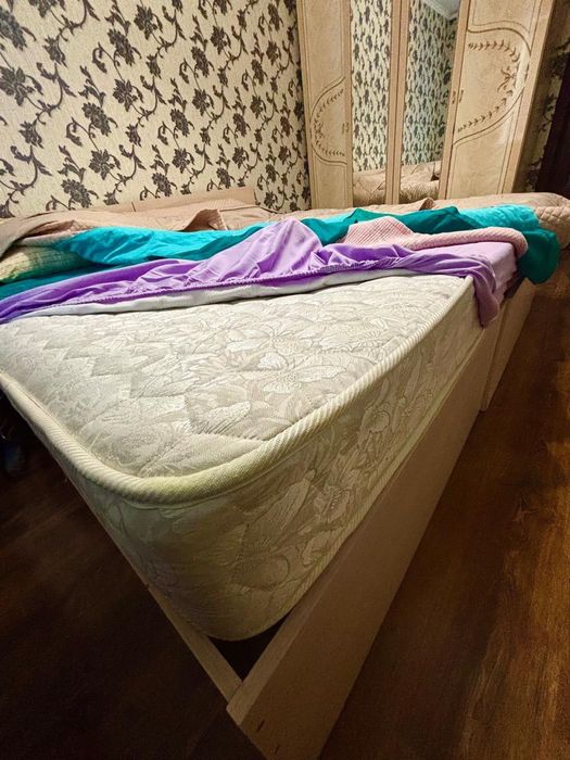 Продам мебель для спальни !