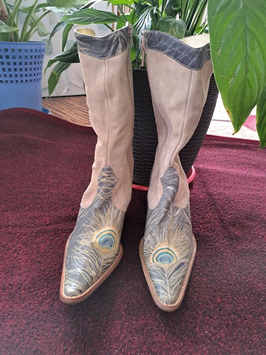 Vând ciocate model deosebit