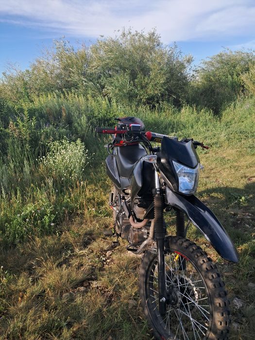продам мотоцикл 250 кубов либо обмен