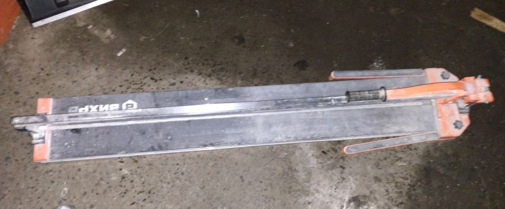 Продам кафелерезку