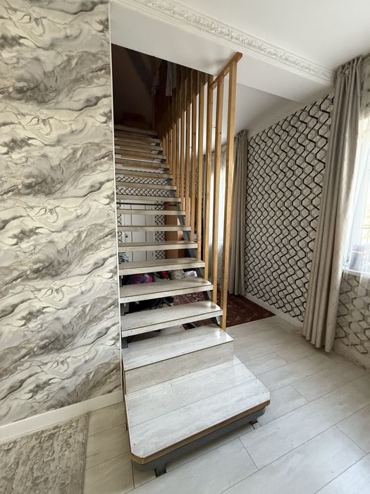 Жаңа үй сатылады.