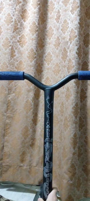 Самокат для трюков