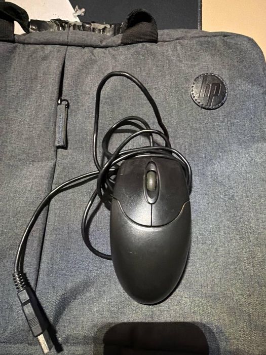 Ноутбук Asus с сумкой