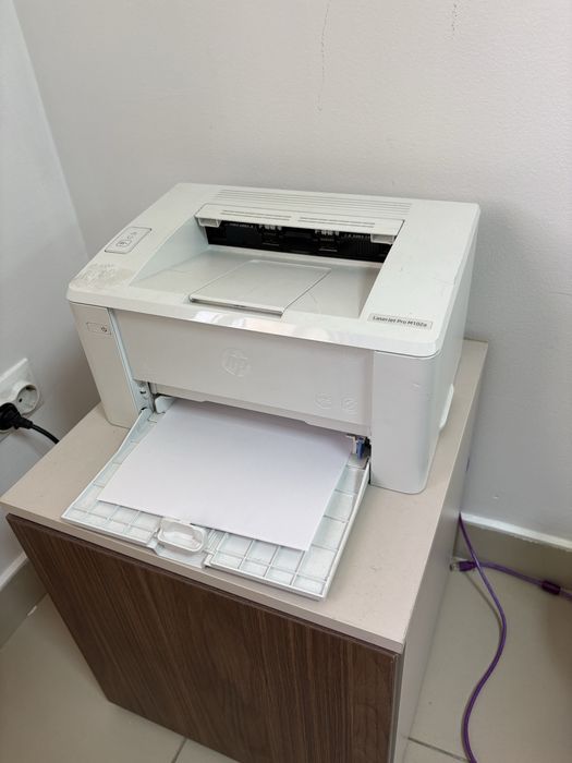 Продам принтер hp