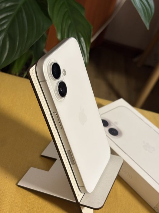 Iphone 16 на гарантий