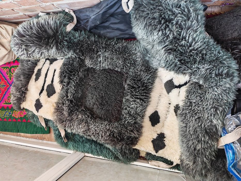 Продам зимние  авточехлы