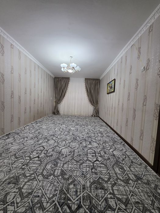 2/4/5 Беруний метро Эко базар центр кирпич 55 м2 своя срочно