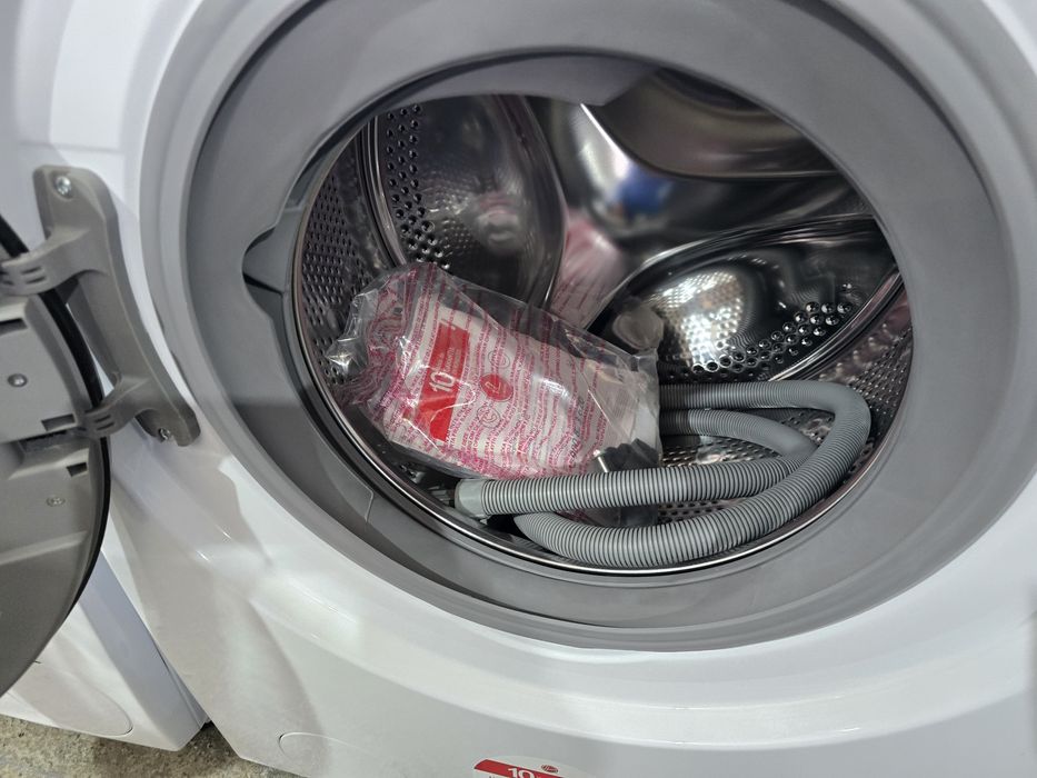 Нова слим инверторна пералня Hoover 7 кг