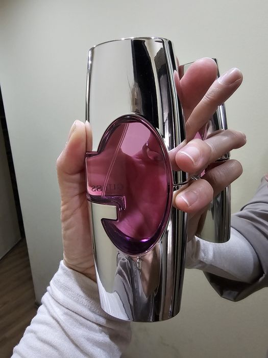 Парфюм на Guess - нов 35лв