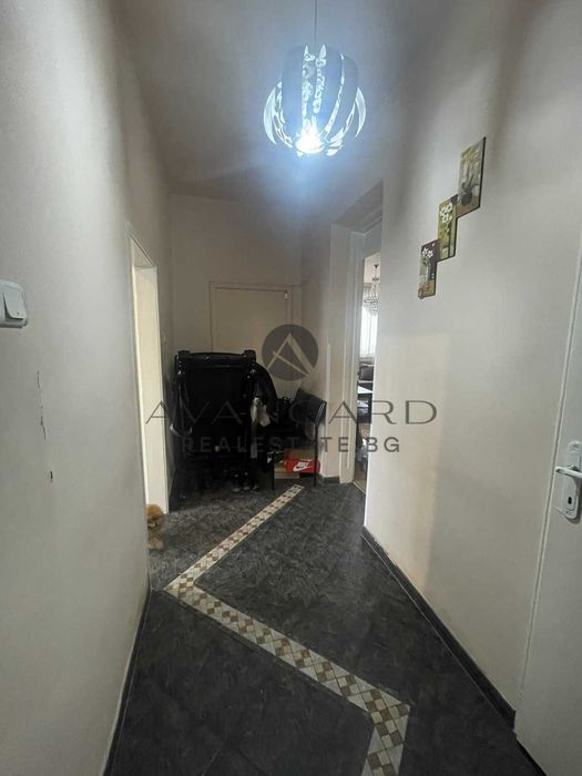 Продава се Четиристаен апартамент в Пловдив, Център - 153 кв.м за 1746 €/кв.м - Снимка #15