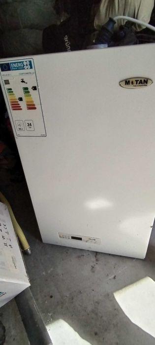 Vând centrala termica pe gaz Motan 24 kw