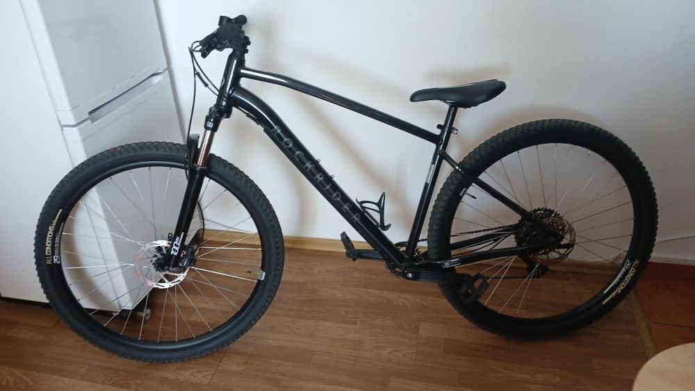 Vand  bicicleta  ROCKRIDER  29 marime roti in stare foarte buna