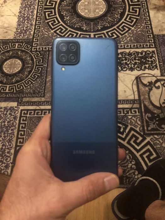 Самсунг А 12 в хорошем состояние