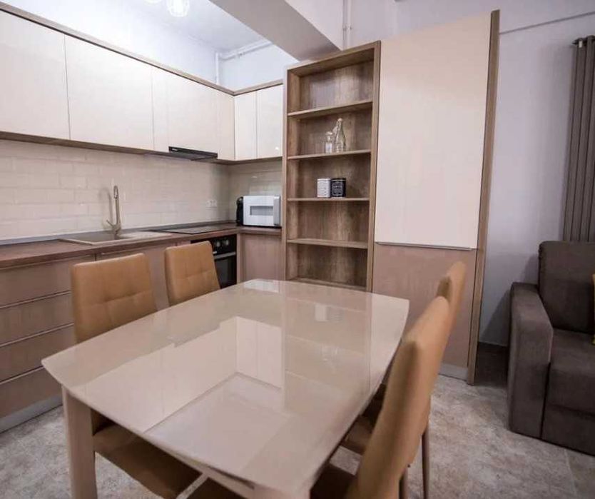 Дава се под наем Двустаен апартамент в Пловдив, Южен - 65 кв.м за 204 € - Снимка #2