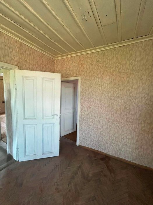 Продавам къща в село Козаревец