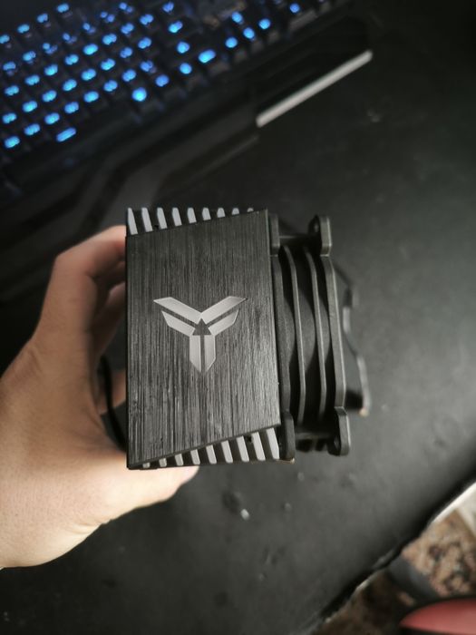 Продам Корпус + 6 ARGB вентилятор