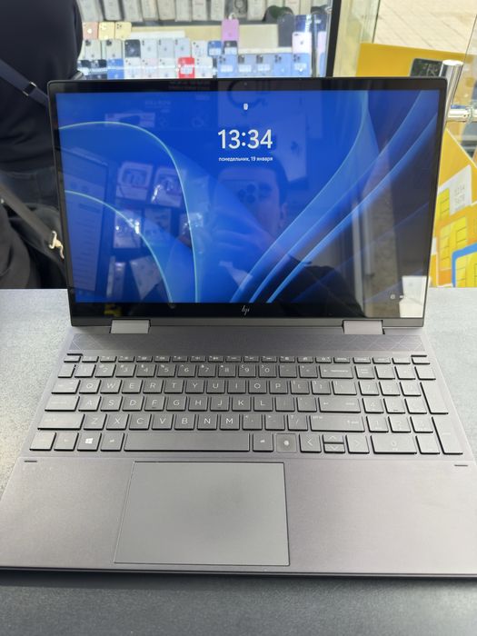 Hp notebook sotiladi