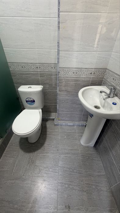 Vanna rakvina unitaz sotiladi
