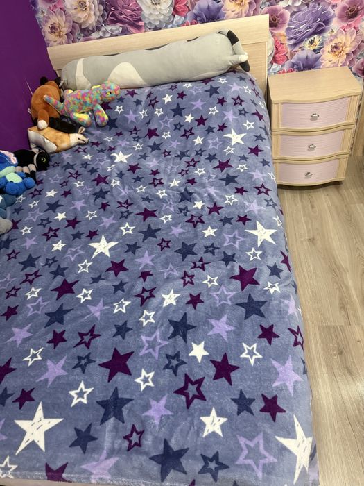 Продам спальный гарнитур