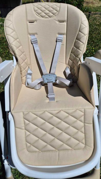 Продавам Столче за хранене/люлка Chipolino - Milk Shake, бежово