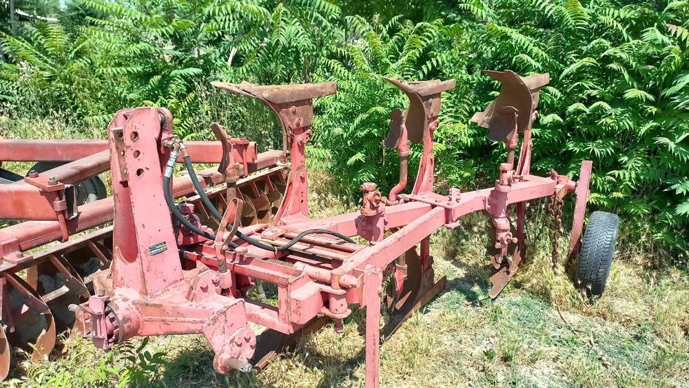 Плуг 3х рядный Европа