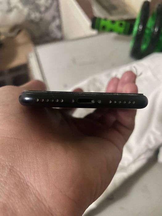 Iphone se 2020 chetki sastayanya