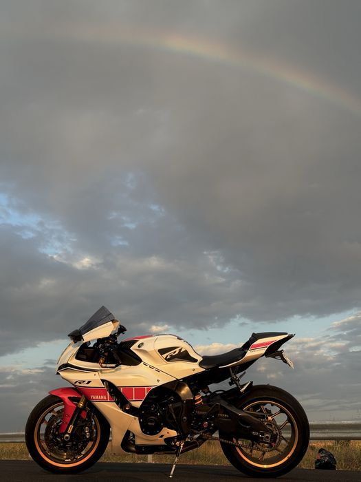 YAMAHA R1 2023 60 th anniversary