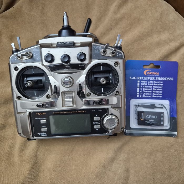 Futaba T9CP RC Transmitter с Corona 2.4GHz модул