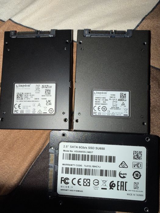 set SSD SATA – Kingston + ADATA – 1.2TB total – 100% health