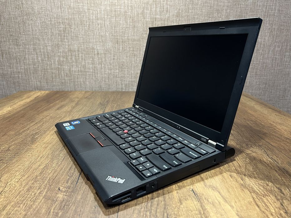 Lenovo ThinkPad X230 / i5 / 8GB RAM / SSD 240GB / 9 Cell
