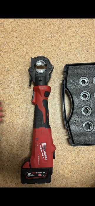 Presa papuci Milwaukee