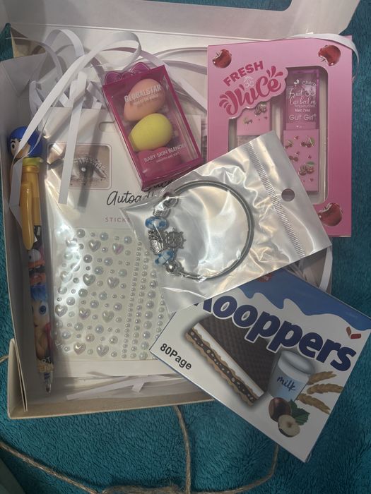 Продам подарочные боксы для девочек